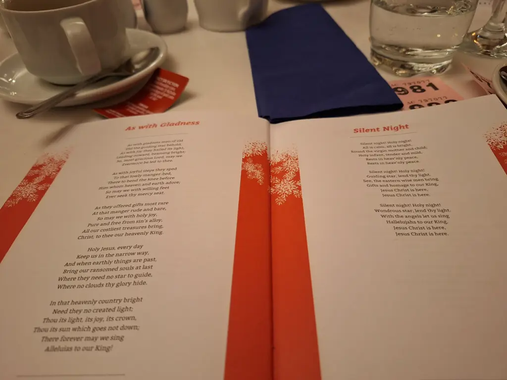 Lodge of Unity Donates £600 in Festive Spirit