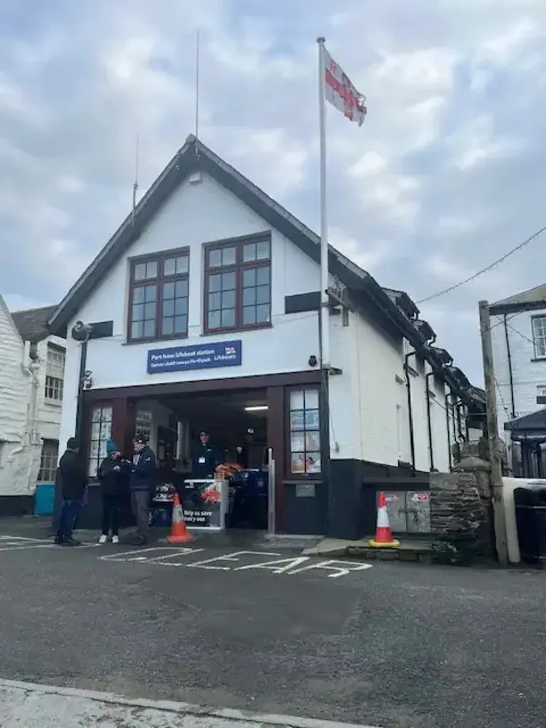 Integrity Lodge Leaves RNLI ‘Blown Away’ with Lifesaving Support